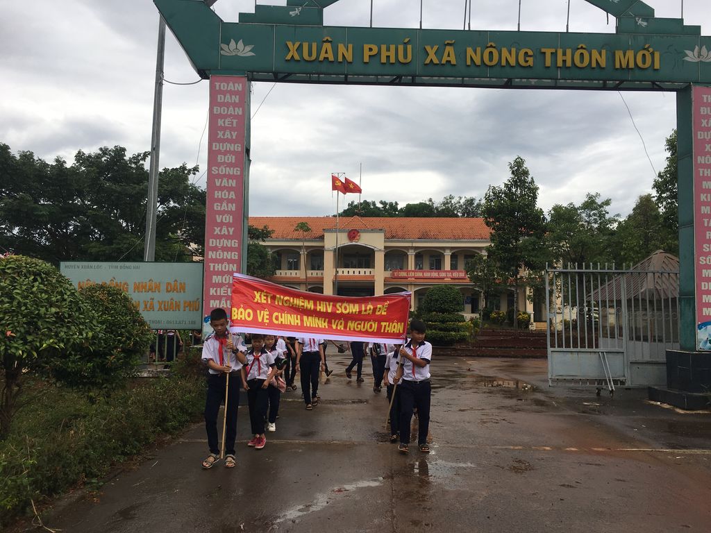 Mít tinh phòng chống HIV